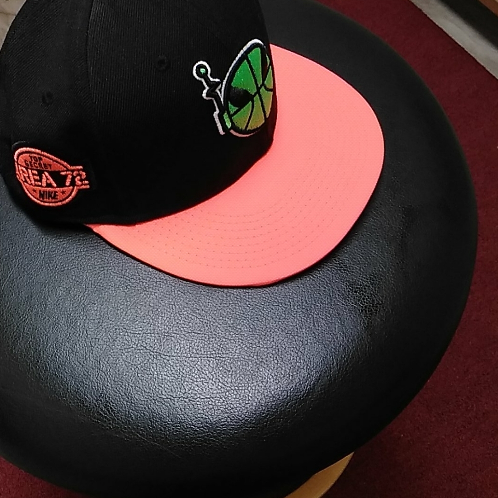 Mens hat.. - Picture 9 of 10